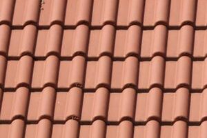 Nájdite si pokrývačov na strešné krytiny, s ktorými vám vaša strecha vydrží niekoľko rokov!
